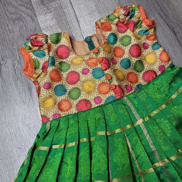 handmade green polka dot dress size around 18-24 months but see measurements - Picture 8 of 8